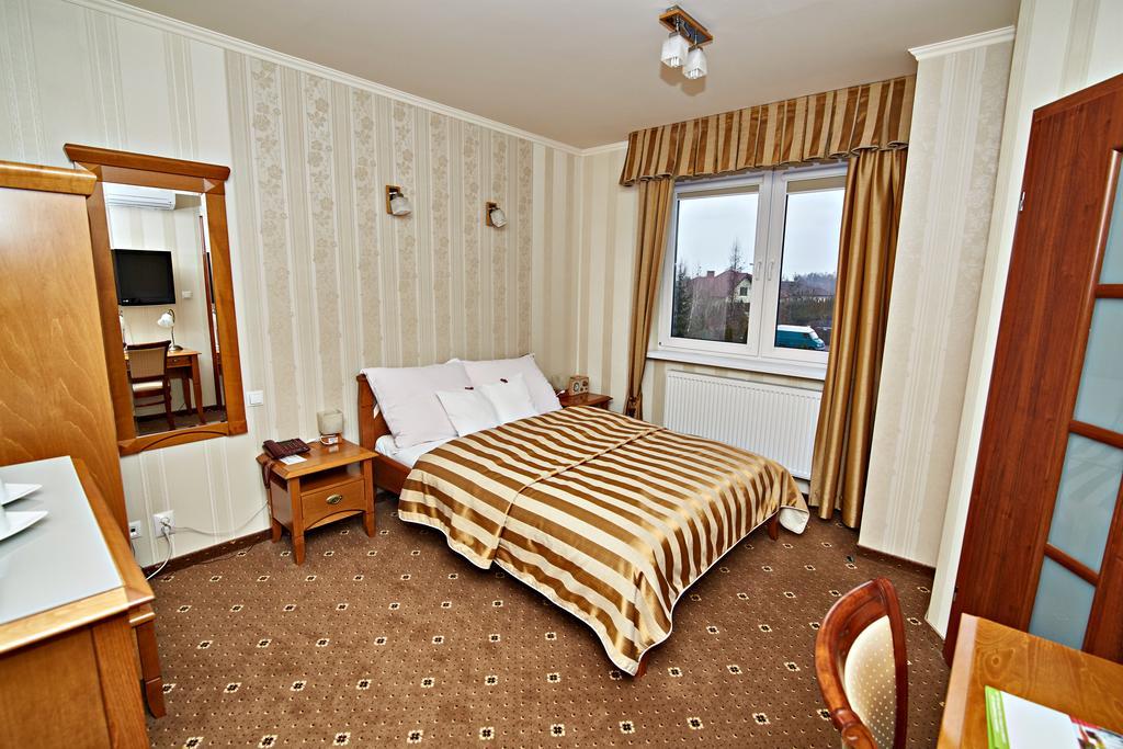 Hotel Ted Radomsko Cameră foto